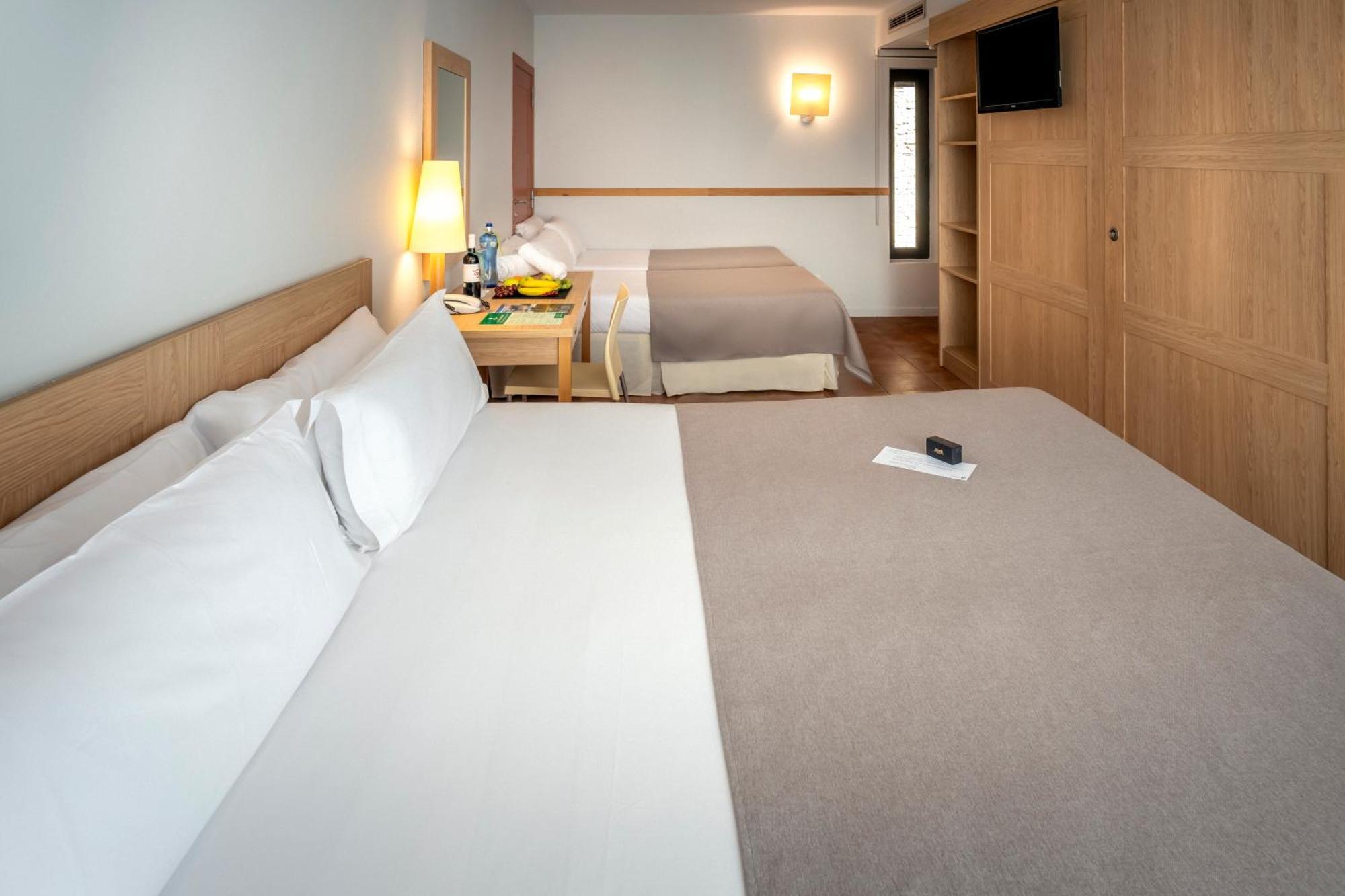 Hotel & Resort Vilar Rural D'Arnes By Serhs Hotels Sant Carles De La Rapita Bilik gambar